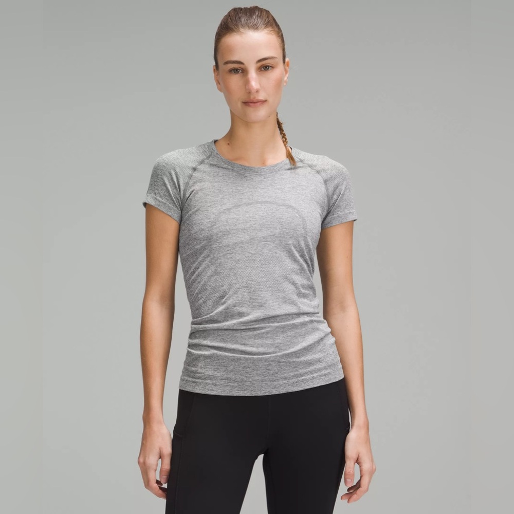 Lululemon Swiftly Hip Length Short Sleeve T-Shirt - Size 8